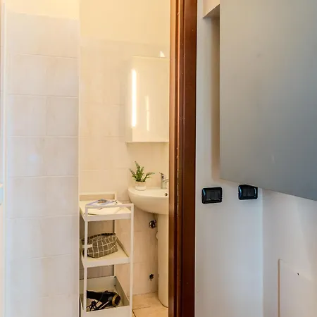 Apartment Piazza San Giuseppe-5 By Interhome *
