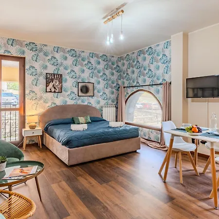 Apartment Piazza San Giuseppe-5 By Interhome Acquaseria